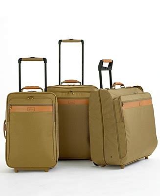 hartmann luggage discount: January 2010