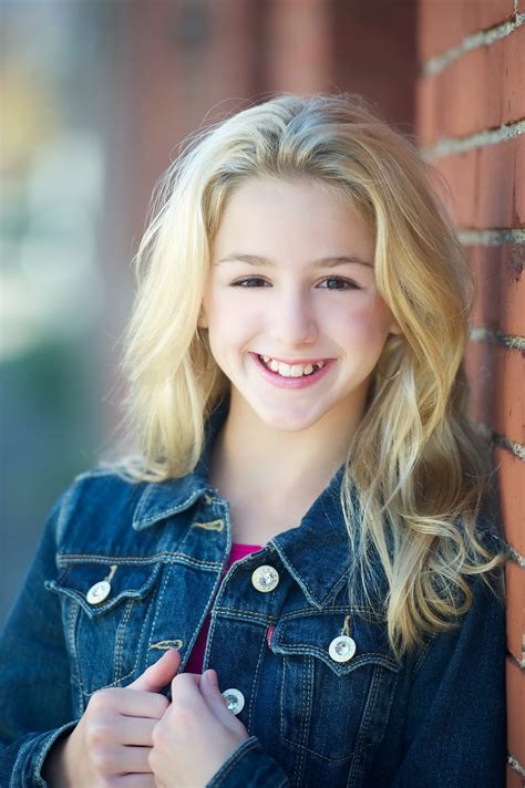 Mama Sparkles: Sparkle Spotlight: Chloe Lukasiak