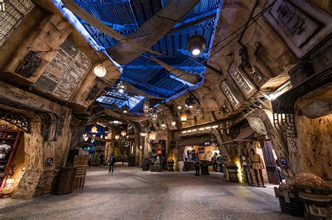 Star Wars: Galaxy's Edge Review: A Land Like No Other - Disney Tourist Blog