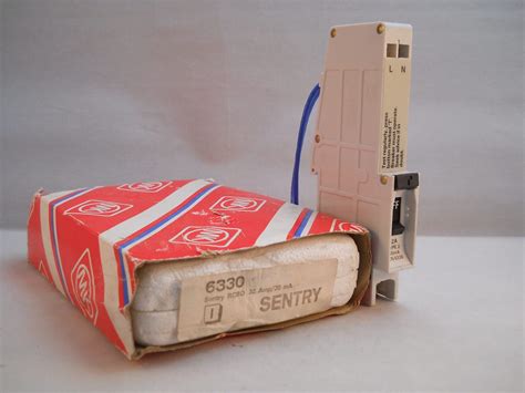 MK RCBO 32 Amp 30mA Type 2 32A Sentry 6330 LN6330 NEW - Willrose Electrical - Discontinued ...