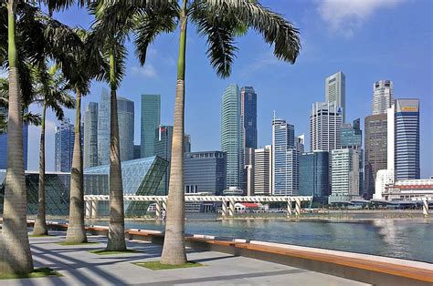 Marina Bay Waterfront Promenade overlooking the Cityscape | Flickr