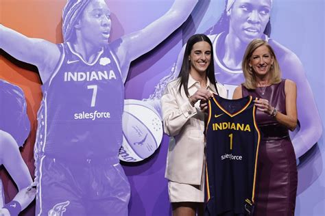 Caitlin Clark taken No. 1 in the WNBA draft by the Indiana Fever, as ...