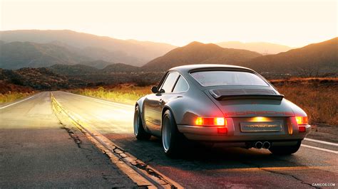 Old Porsche 911 Wallpaper