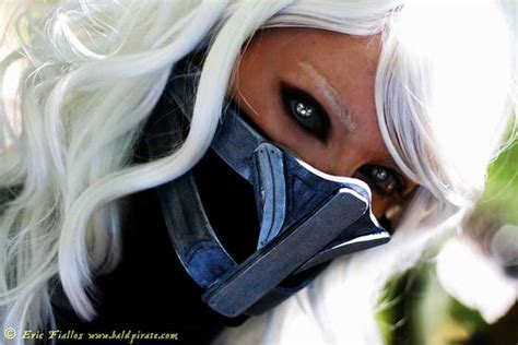 Smoke Mortal Kombat Cosplay