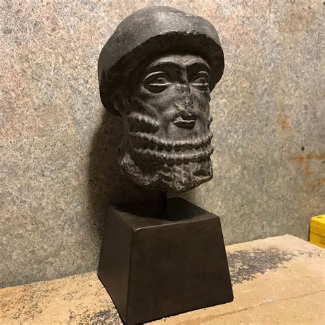 Hammurabi Mesopotamian statue / sculpture fragment replica. King of Babylon - Head / Babylonian art