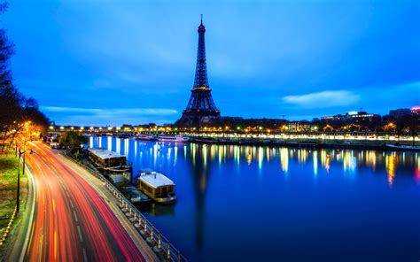 Download Paris Wallpaper 4K Images