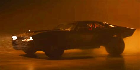 The Batman Video Compiles All Footage Of Bruce Wayne & Penguin Car Chase