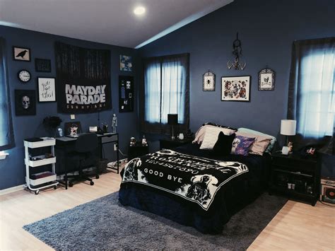 room inspo | Kimberly Anastasia | Aesthetic bedroom, Room inspiration ...