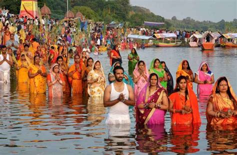 Chhath festival over, devotees offer 'Araghya' to rising Sun in Bihar - Dynamite News