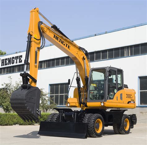 Excavator / JCB JS220 Excavator Hire | 22 Tonne JCB Excavator ...