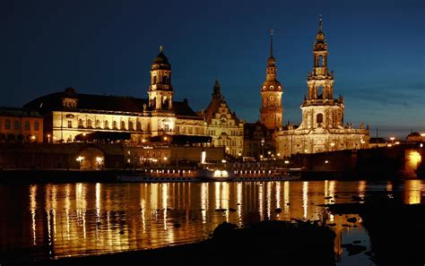 Dresden Elbufer Night Old · Free photo on Pixabay