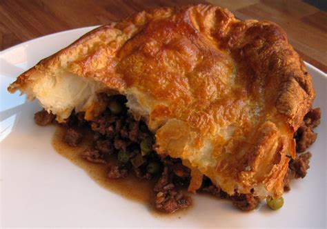 Minced Beef and Onion Pie | Recipe | Onion pie, Mince beef, Recipes