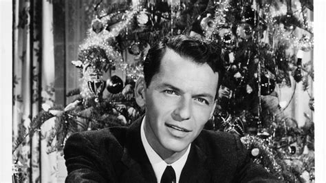 The Five Frank Sinatra Christmas Songs to Add to Your Holiday Playlist ...