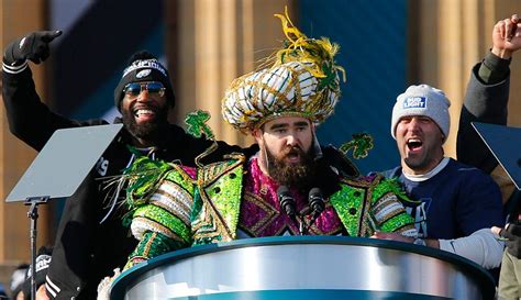 Eagles’ Jason Kelce shares bizarre story from Super Bowl parade