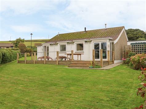 Devon Pet Friendly Beach Cottages | Dog Friendly Holidays