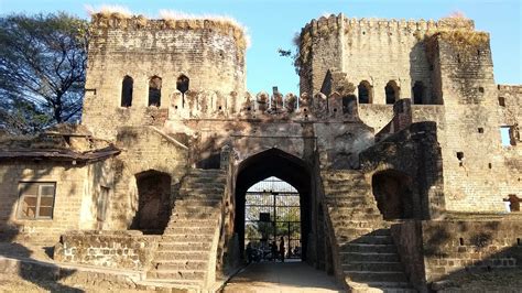 Nurpur Fort- History, Timing, Architecture, Entry Fee, Major Attraction ...