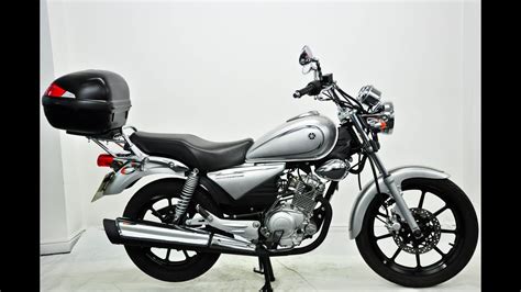 Yamaha YBR125 Custom 2013 Silver - YouTube