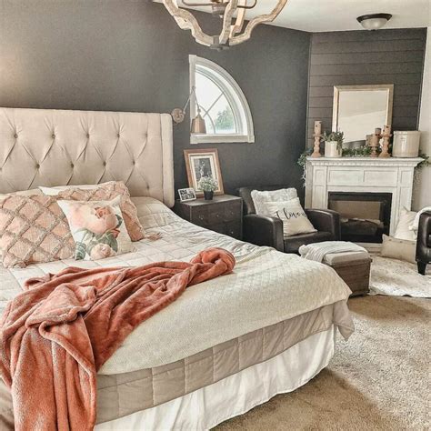 Cozy Bedroom With a Fireplace - Soul & Lane