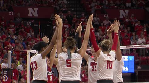 Nebraska volleyball sweeps Texas A&M-Corpus Christi in dominant season opener