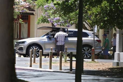 2019 Volkswagen Touareg Revealed in Full by Latest Spy Photos ...