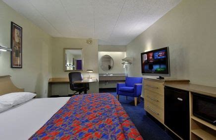 Cheap, Discount Pet Friendly Hotel in Rochester, New York - Henrietta ...