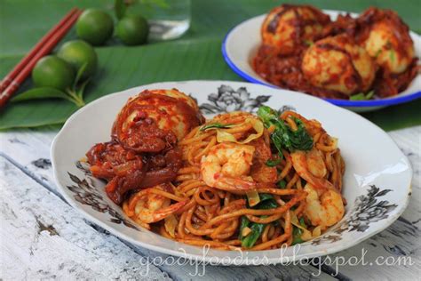 GoodyFoodies: Recipe: Mee Goreng (Malay-style fried yellow noodles)