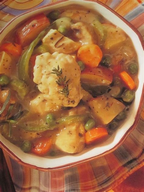 GRANDMA'S SLOW COOKER RECIPES: CHICKEN STEW WITH DUMPLINGS