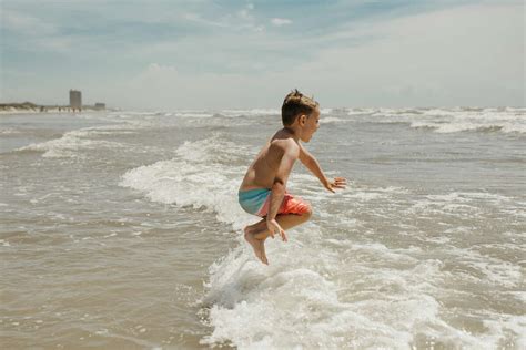 9 Corpus Christi beaches for every type of Texas traveler