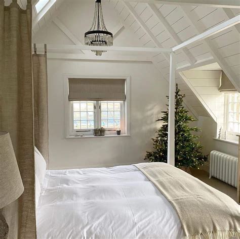 Vaulted Ceiling with Four Poster Bed - Soul & Lane