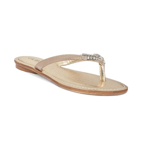 Guess Womens Griffa Flip Flop Sandals in Gold | Lyst