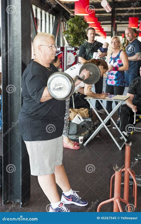 Woman Contestant Performing the Strict Curl Editorial Image - Image of ...