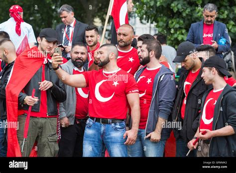 Cologne, Germany. 31st July, 2016. Protesters attend the pro-Erdogan ...