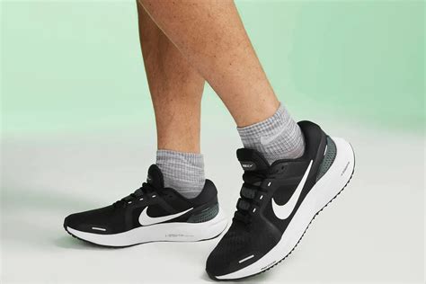 Best Nike Walking Shoes 2022 - Top Picks for Men and Women