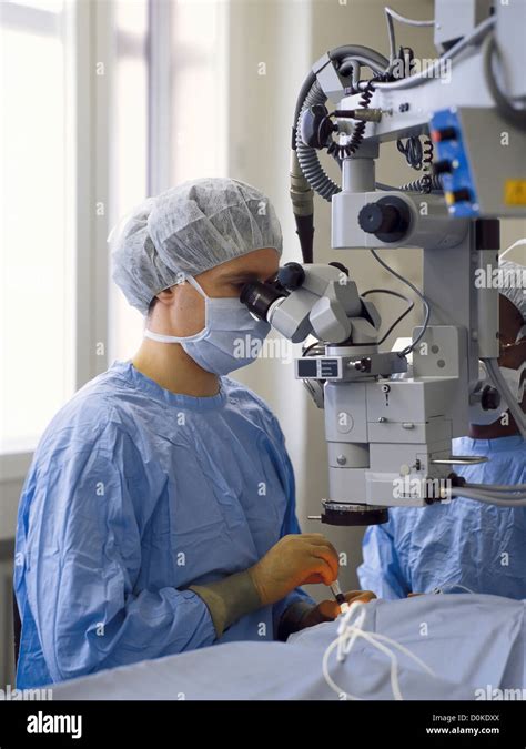 Microsurgery hi-res stock photography and images - Alamy