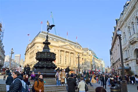 Piccadilly Circus | London, England Attractions - Lonely Planet