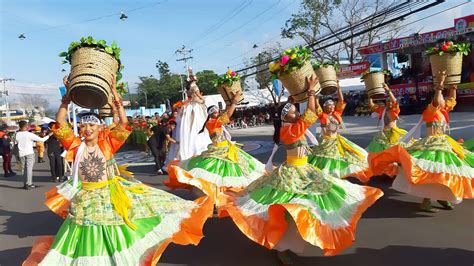 City in Bicol pushes through with festival | Inquirer News