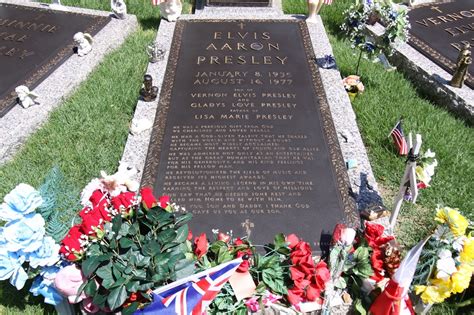 Where is Freddie Mercury's grave?