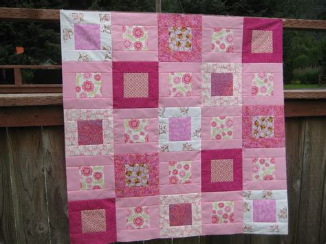Girl quilts patterns, Pink quilts, Baby quilt patterns
