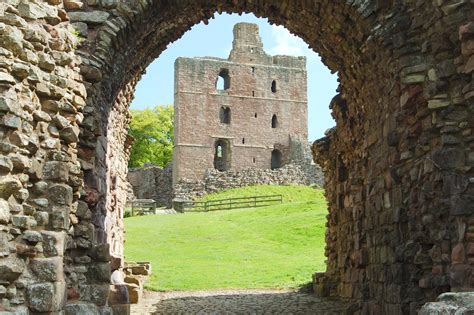 Your Guide To The Best Castles in Northumberland - Karlos International