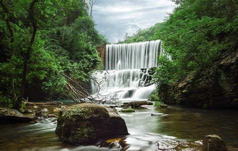 Your Guide to the Best Waterfalls in the Ozarks | 417 Magazine