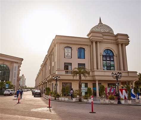 World Street by Omaxe, Faridabad - It’s More Than a Mall