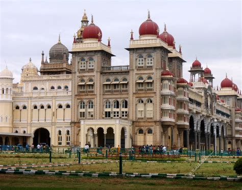 Famous Places to see in Mysore | All Resource