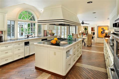 Tech Titan Larry Ellison Selling $19M Home in Woodside - Trulia's Blog