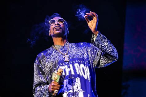 Snoop Dogg Announces Decision to Quit Smoking - Screen Beasts