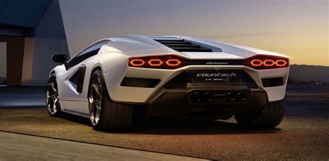 Lamborghini Countach LPI 800-4 บทใหม่ของซูเปอร์สปอร์ตคาร์แห่งตำนาน - รถ ...