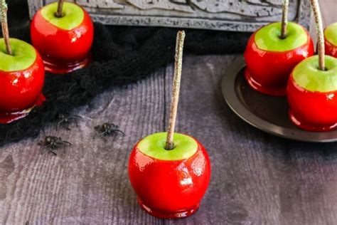 Easy Homemade Candy Apples | The Prettiest Candied Apples You'll Ever Make