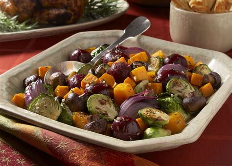 Hearty Roasted Winter Vegetables | Vegetable recipes, Winter vegetables recipes, Vegetarian roast