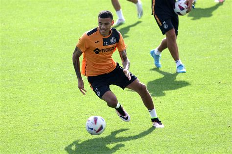 SO CLASSY: Greenwood stᴜnned on the training field at Getafe with ...