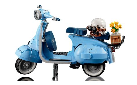 Say ciao to Lego's new 1,106-piece Vespa scooter set