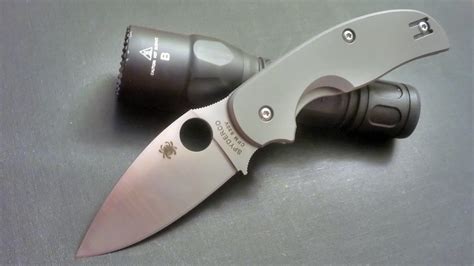 Sage 2 | Spyderco Sage Titanium 2 and Surefire G2X Pro. | mr.smashy | Flickr